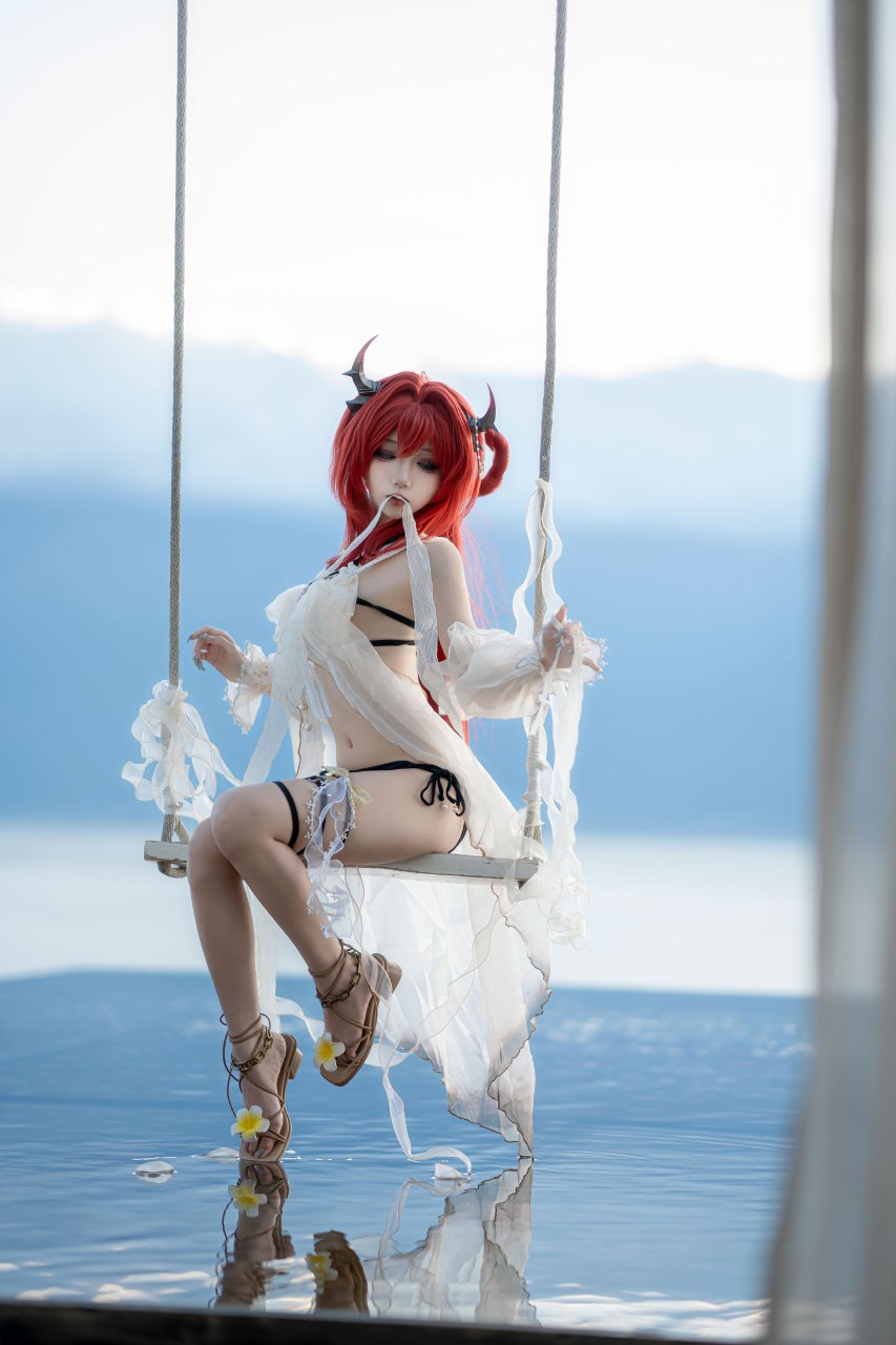 好图欣赏-纸悦Etsu_ko - 明日方舟 史尔特尔 泳装