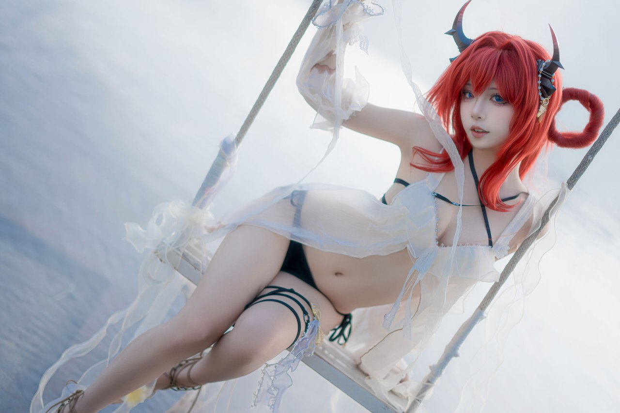 好图欣赏-纸悦Etsu_ko - 明日方舟 史尔特尔 泳装