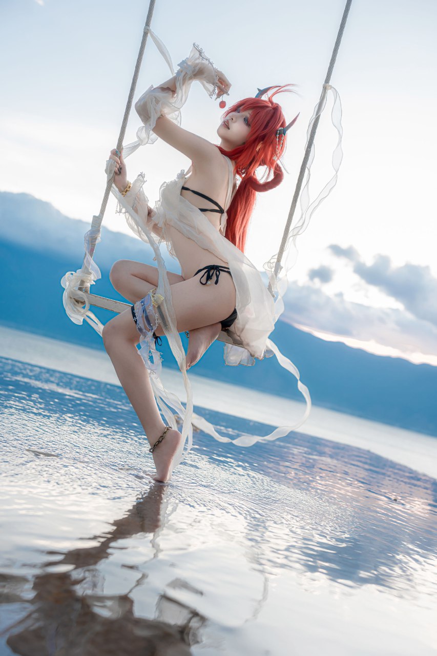 好图欣赏-纸悦Etsu_ko - 明日方舟 史尔特尔 泳装