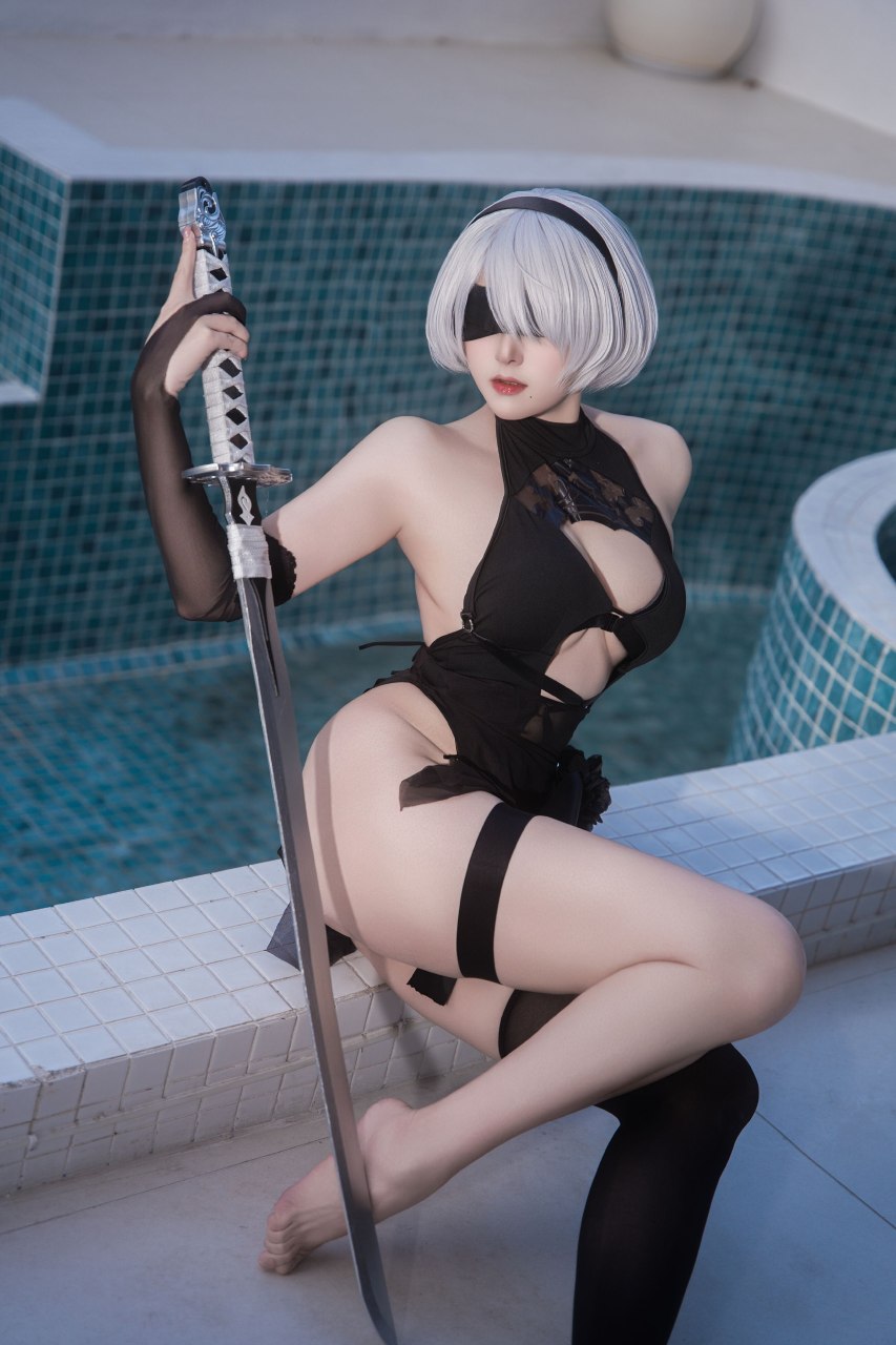 好图欣赏-Natsuko夏夏子 - NIKKE×NieR 2B水着