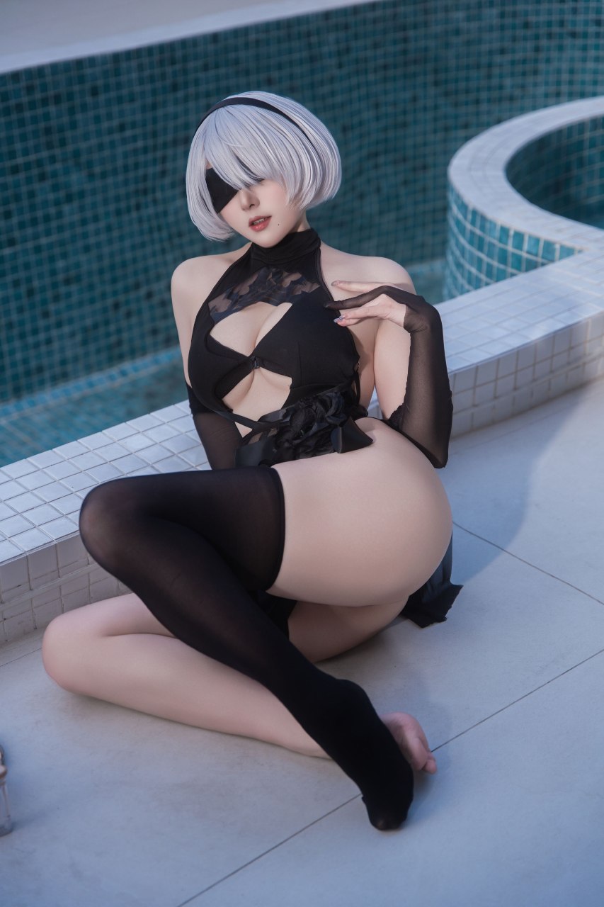 好图欣赏-Natsuko夏夏子 - NIKKE×NieR 2B水着